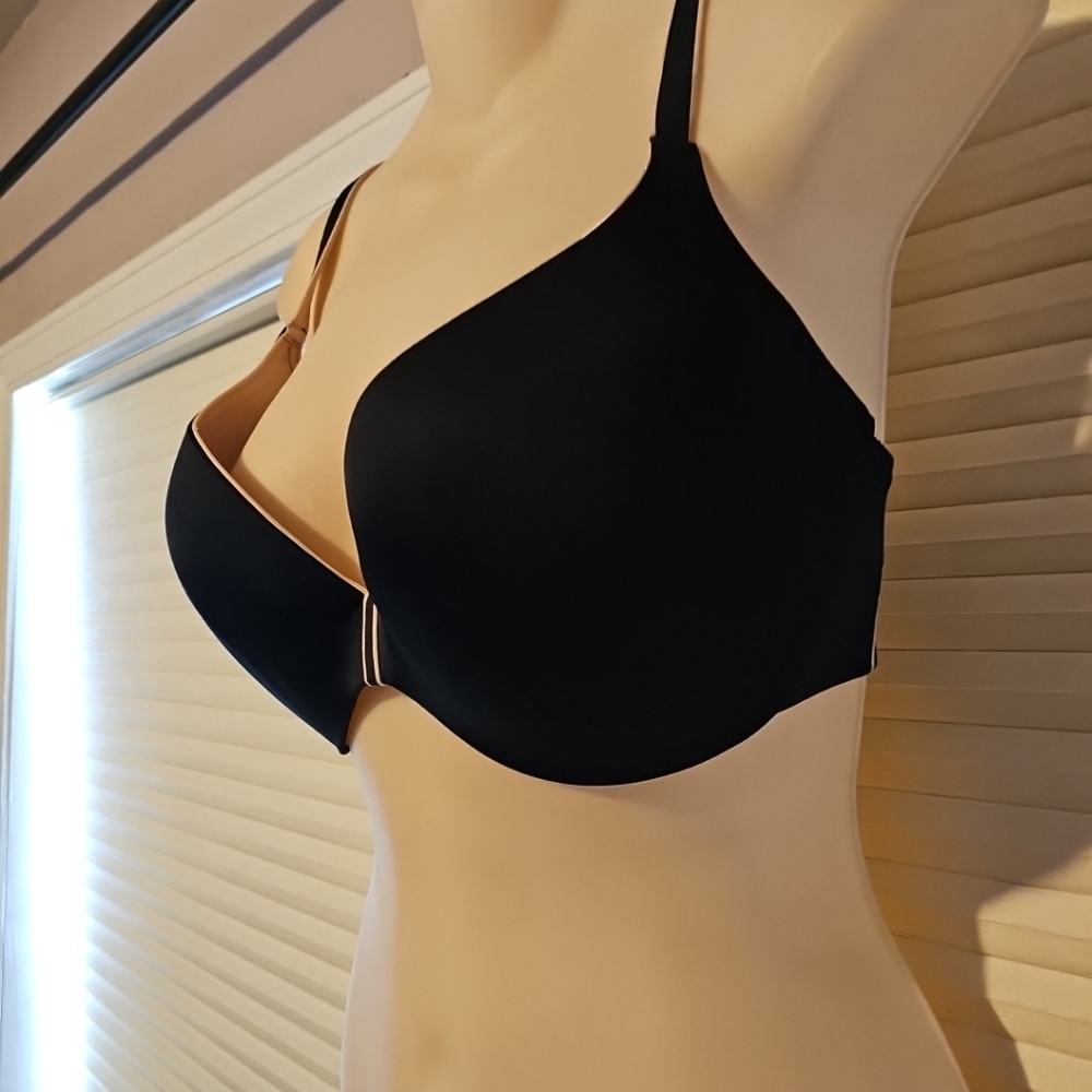 Chantelle 34DDD Bra Black/Pink Modern Invisible Smooth